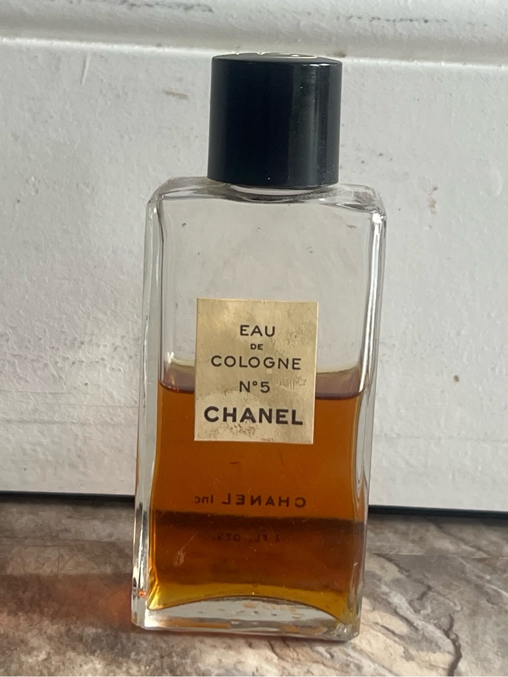 1960's CHANEL No 5 EAU DE COLOGNE 4 FL OZ.